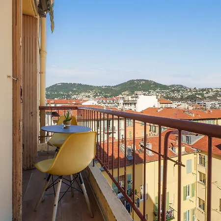 Renting - Risso - Cocoon Design Massena Paillon Balcony View & Lift